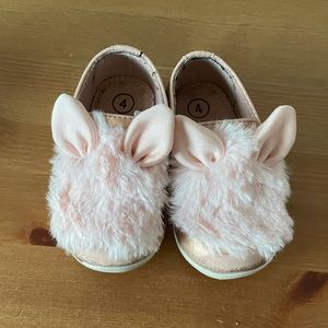 Cat & Jack Pink Fuzzy Bunny shoes